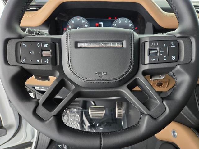 2025 Land Rover Defender V8 - Photo 22
