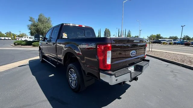 Used 2018  Ford  image 6