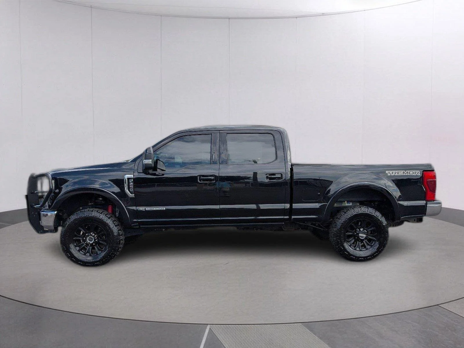 Used 2020 Agate Black Ford Lariat image 2