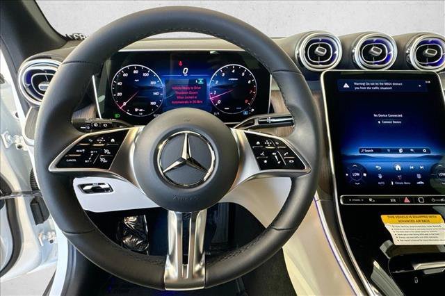 New 2026 Polar White Mercedes-Benz GLC 300 image 41