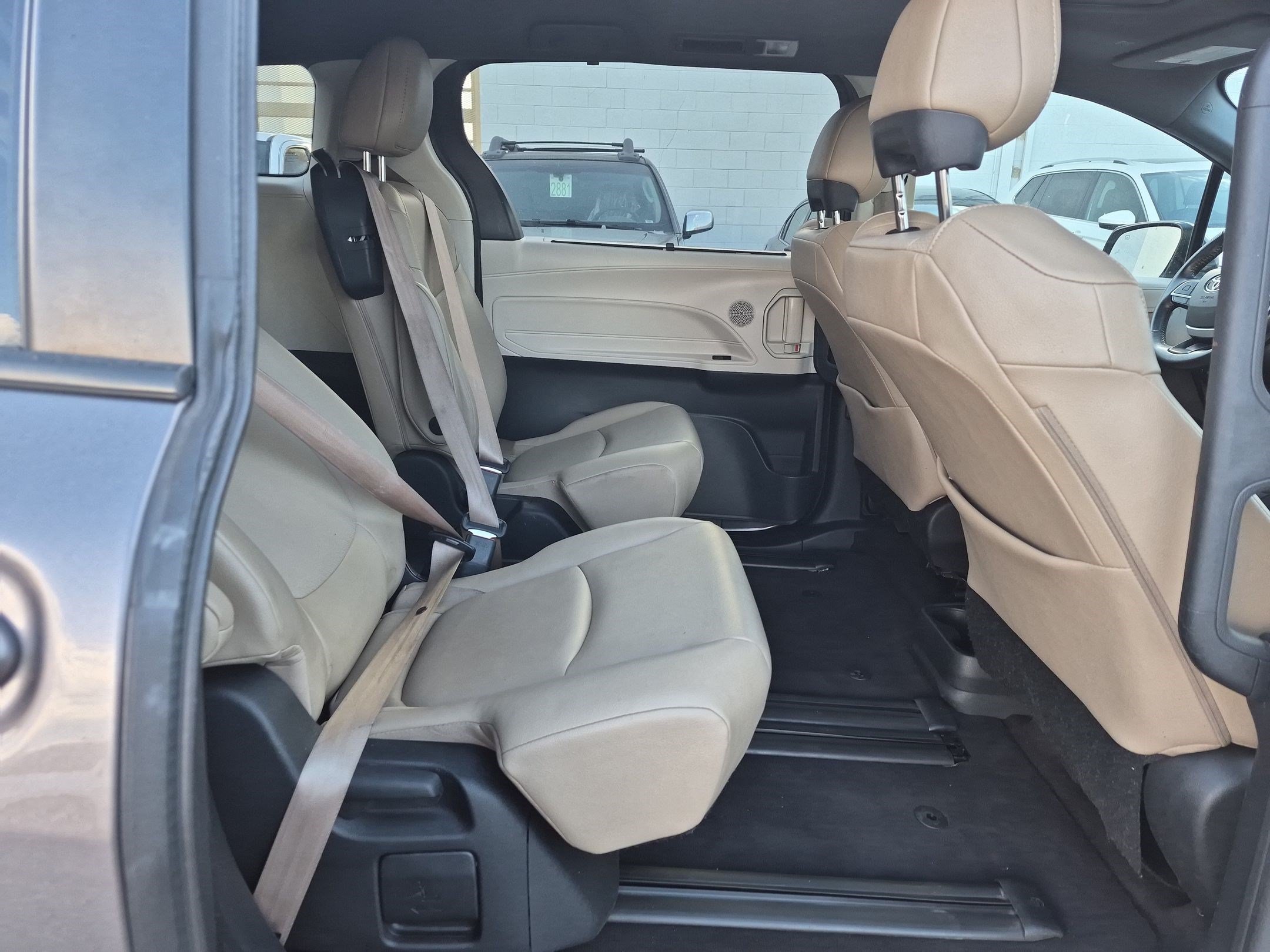 Used 2021 Predawn Gray Mica Toyota XLE image 26