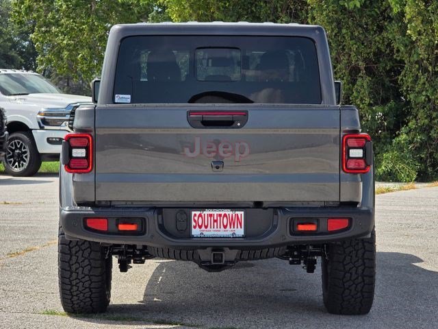 New 2026 Granite Crystal Metallic Clear-Coat Exterior Paint Jeep Mojave X image 6