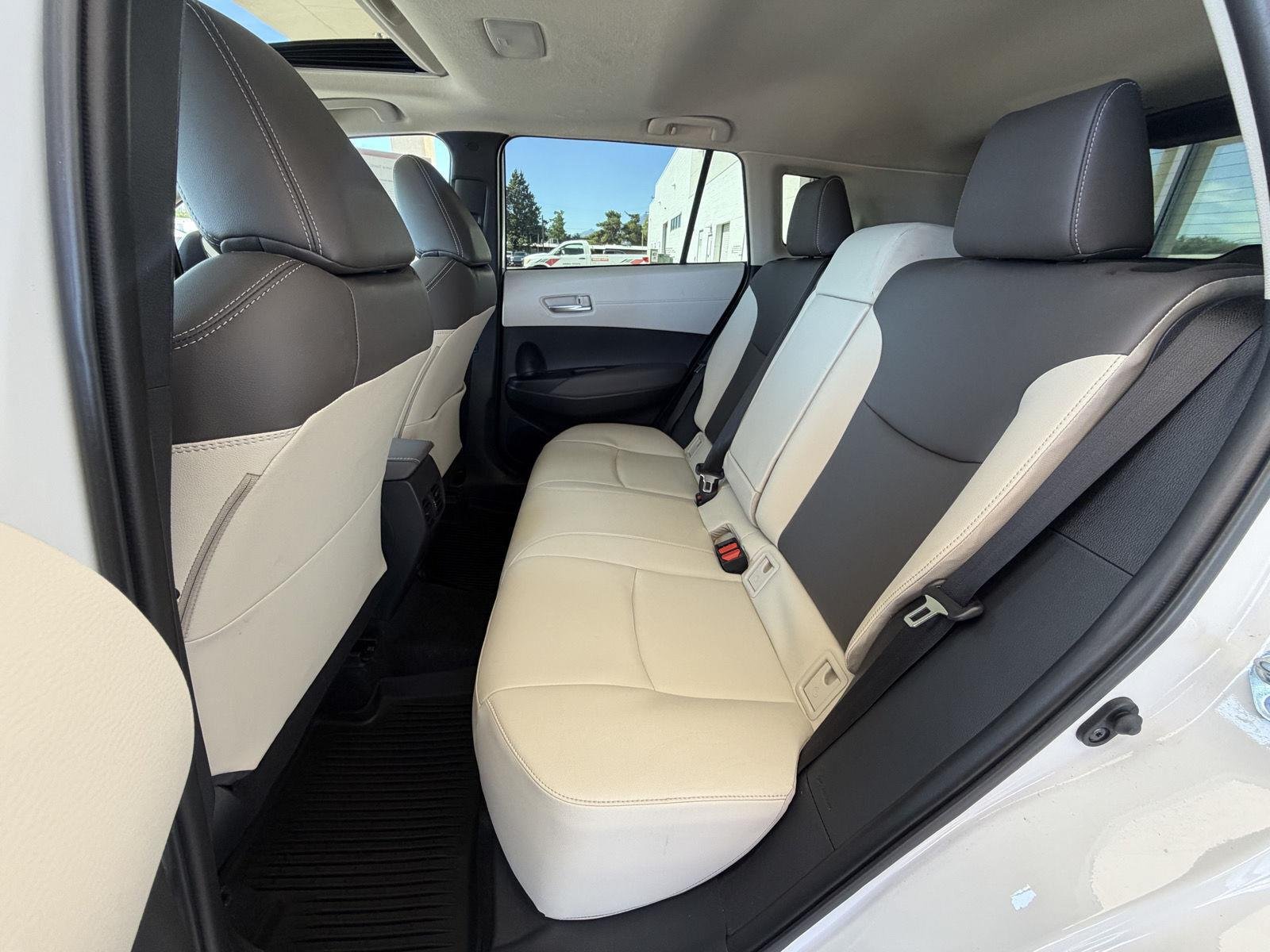 Certified Used 2023 Wind Chill Pearl Toyota XLE image 19