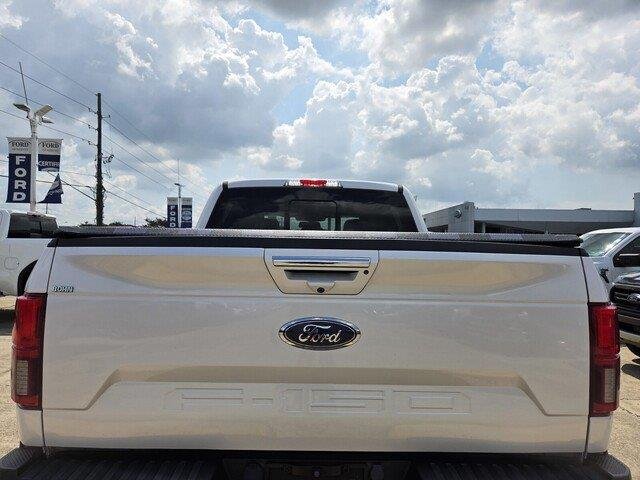 Used 2019  Ford LARIAT image 4