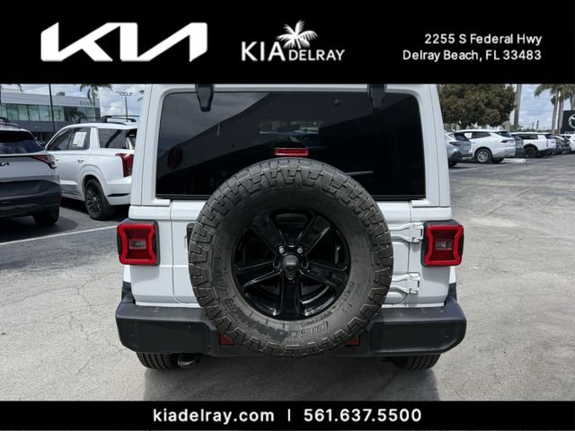 Used 2021 White Jeep Unlimited Sahara Altitude image 3