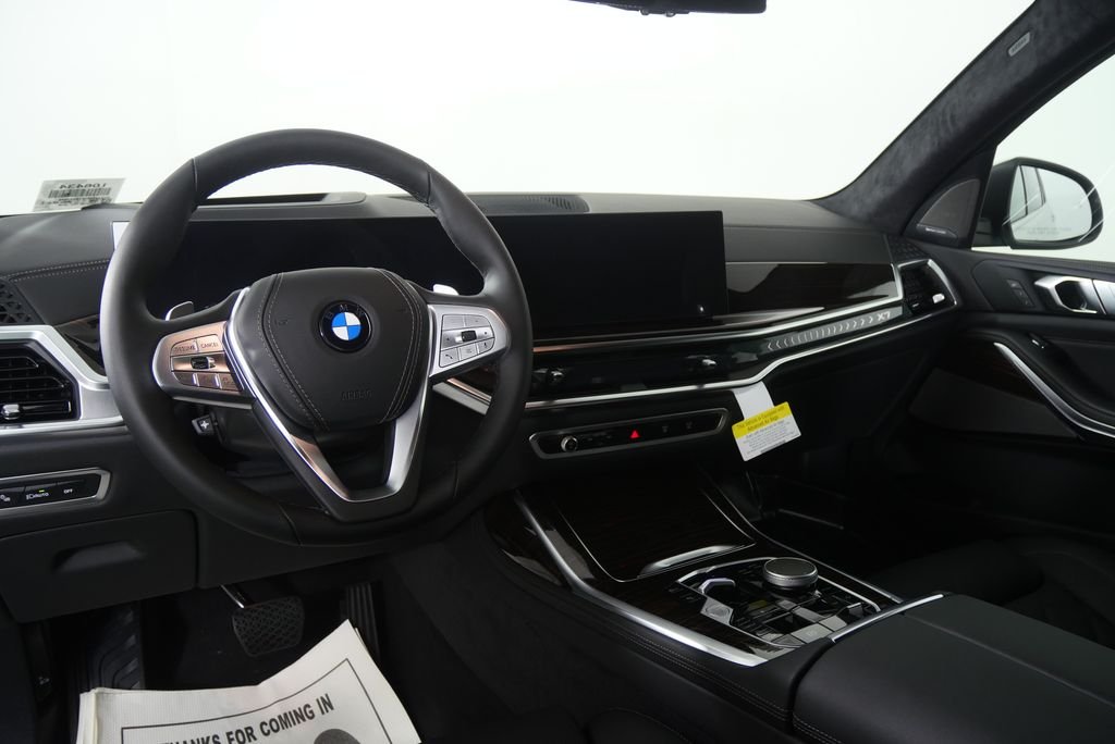 Certified Used 2027 Mineral White Metallic BMW xDrive40i image 19