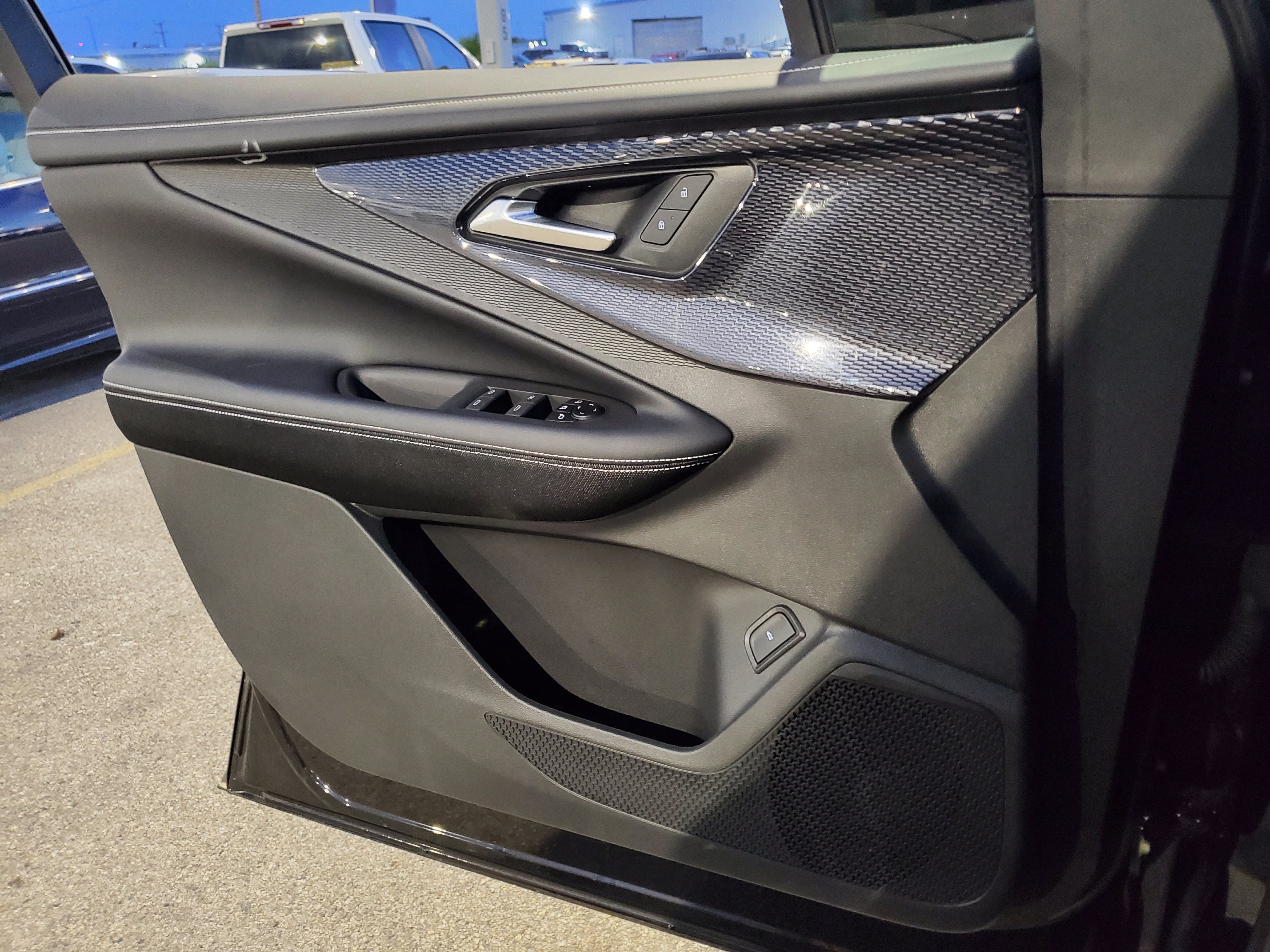 2025 Chevrolet Blazer EV LT - Photo 11