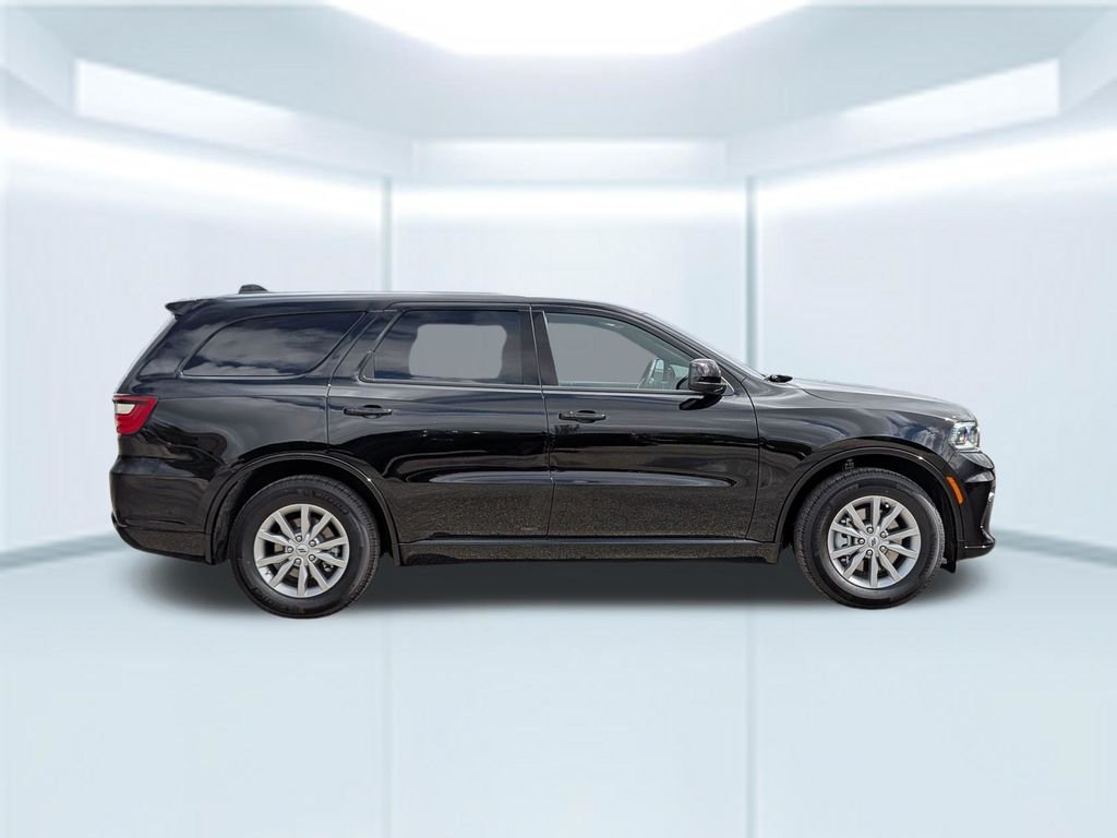 New 2026 Diamond Black Clear-Coat Exterior Paint Dodge GT image 8