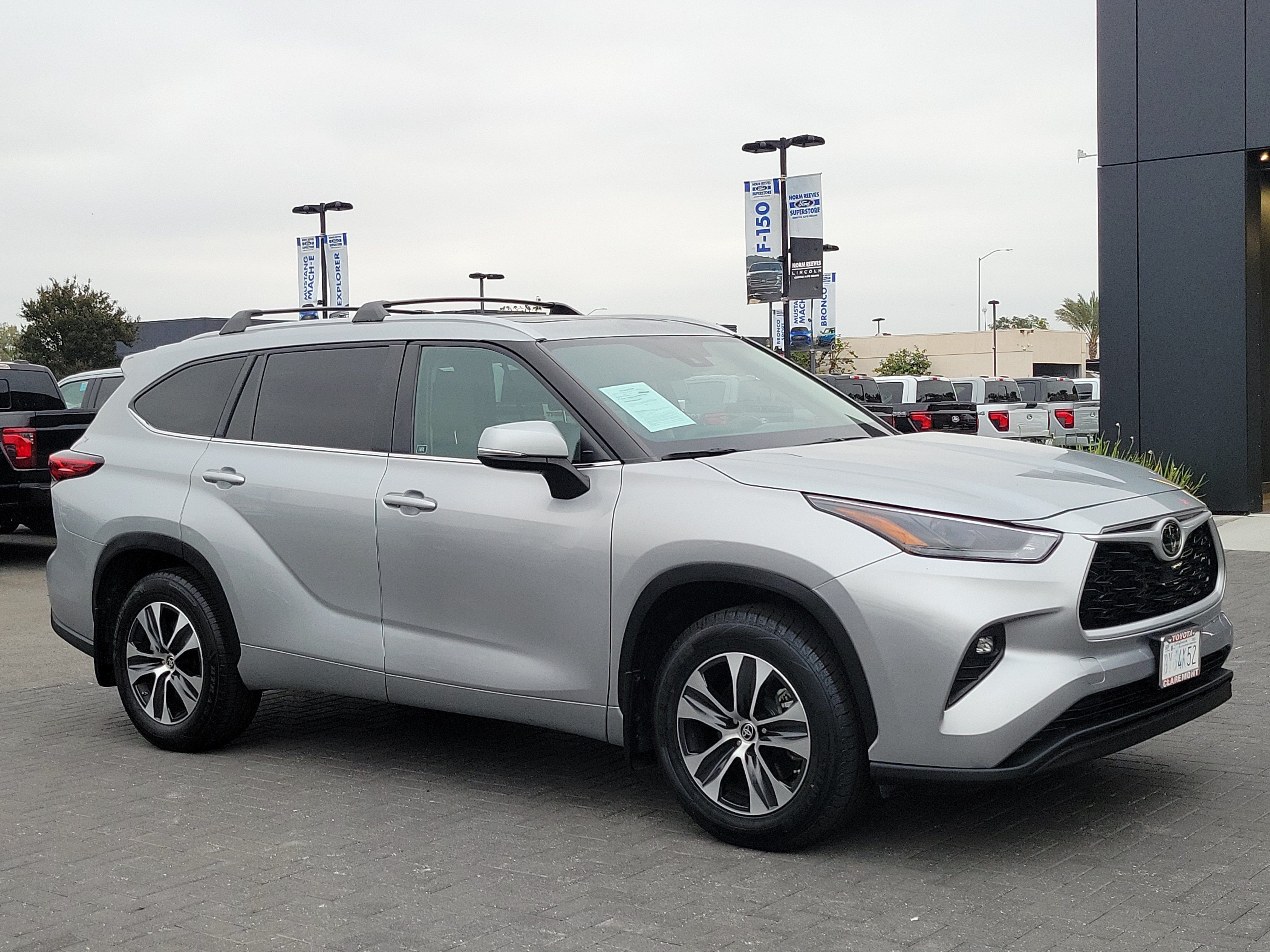 Used 2023 Celestial Silver Metallic Toyota XLE image 7