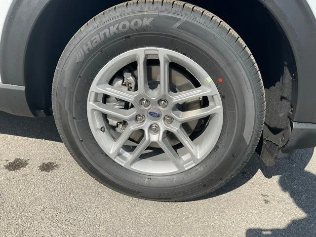New 2026 Space White Metallic Ford Active image 26