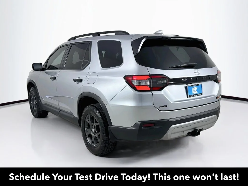 Certified Used 2024 Silver Honda TrailSport image 6