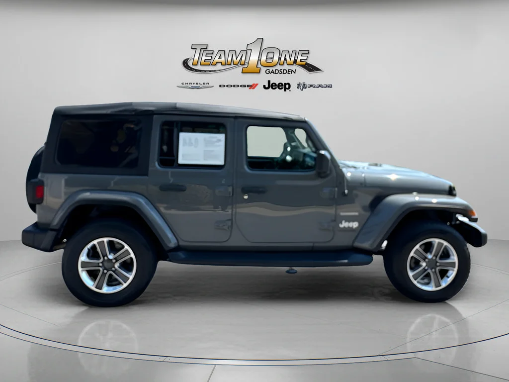 Used 2018 Sting-Gray Clearcoat Jeep Sahara image 10