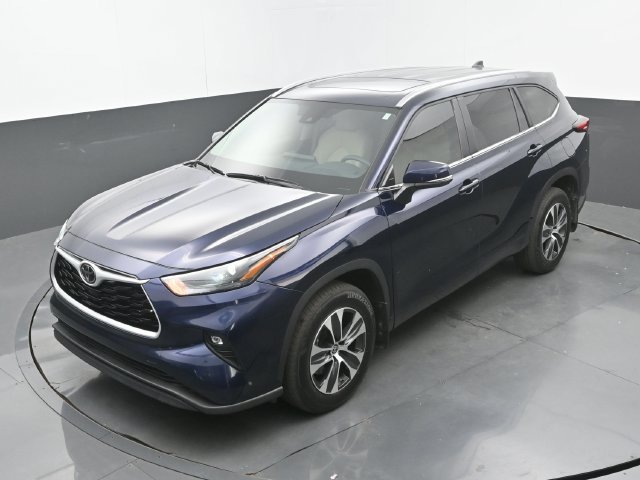 Used 2025 Blueprint Toyota XLE image 32