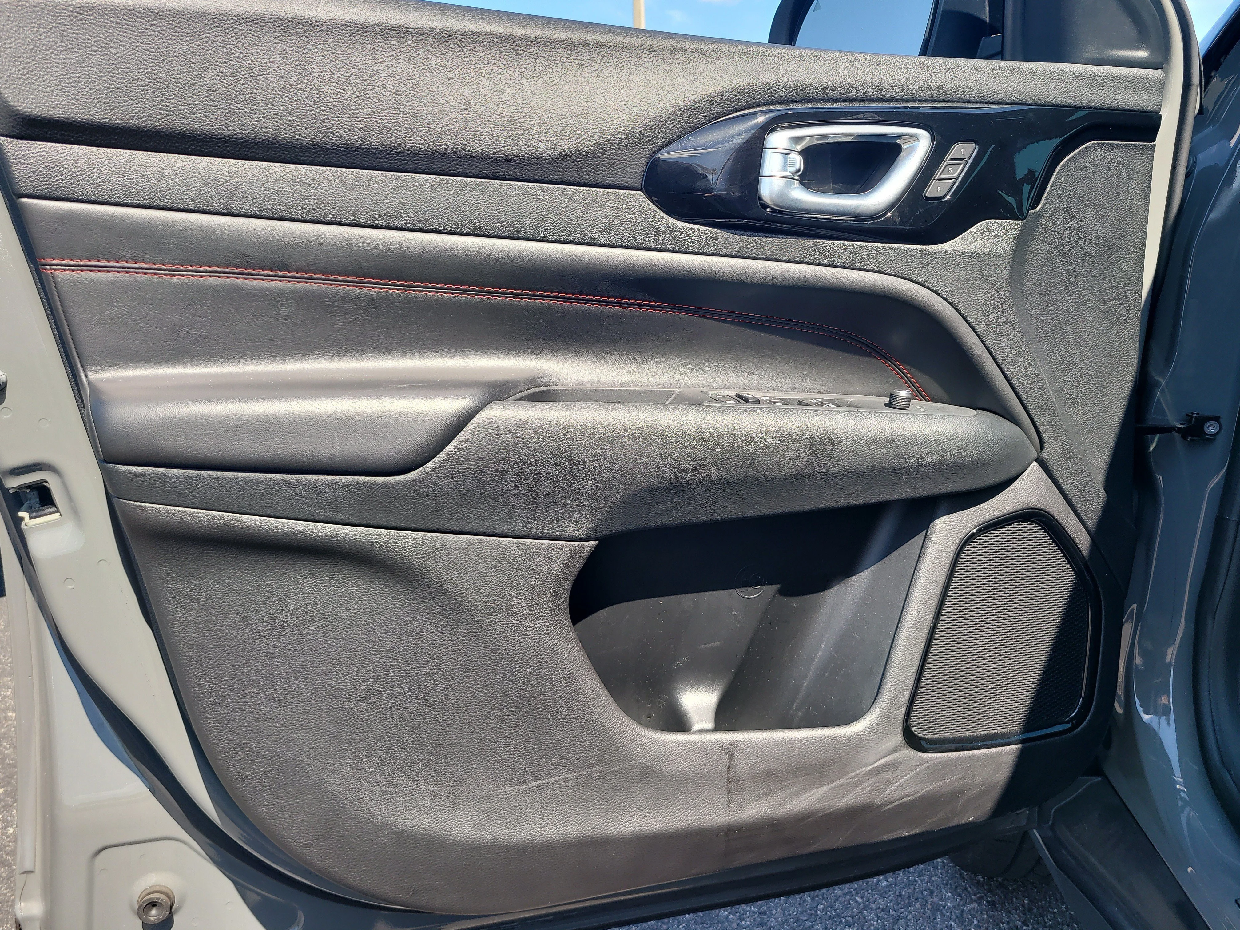 Used 2022 Sting-Gray Clearcoat Jeep Trailhawk image 15