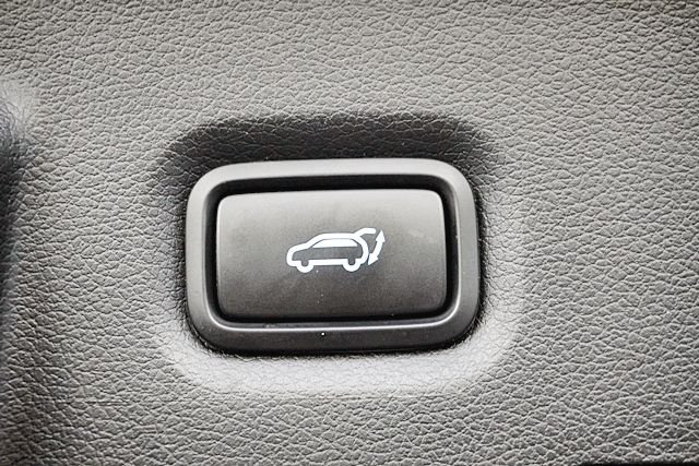 Certified Used 2022 Gray Hyundai SEL Convenience image 15