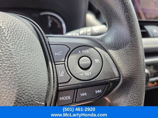 2024 Toyota RAV4 XLE - Photo 26