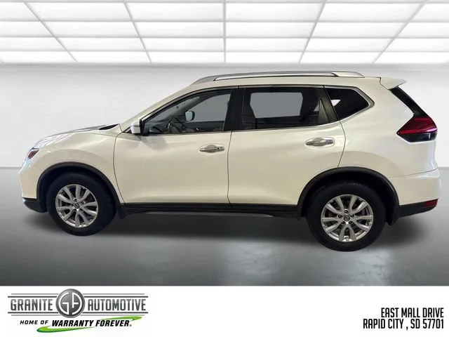 Used 2017 Nissan Rogue SV with VIN JN8AT2MV7HW016254 for sale in Rapid City, SD