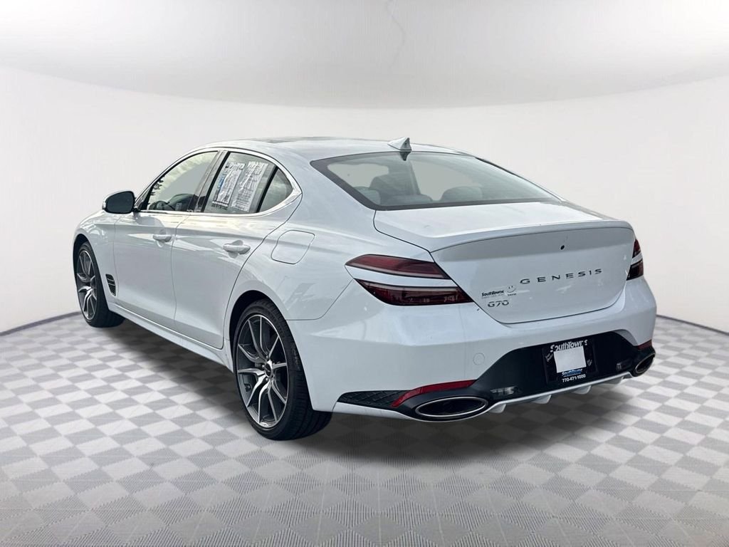 Used 2025 White Genesis 2.5T image 7
