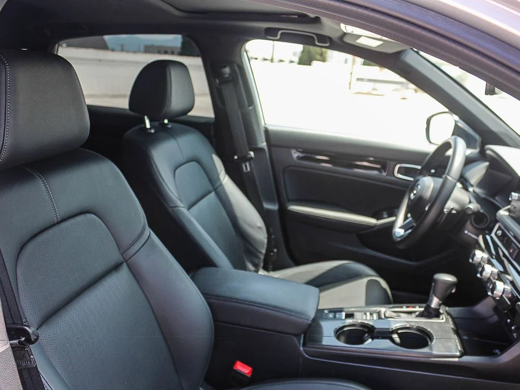 2025 Honda Civic Sport - Photo 17