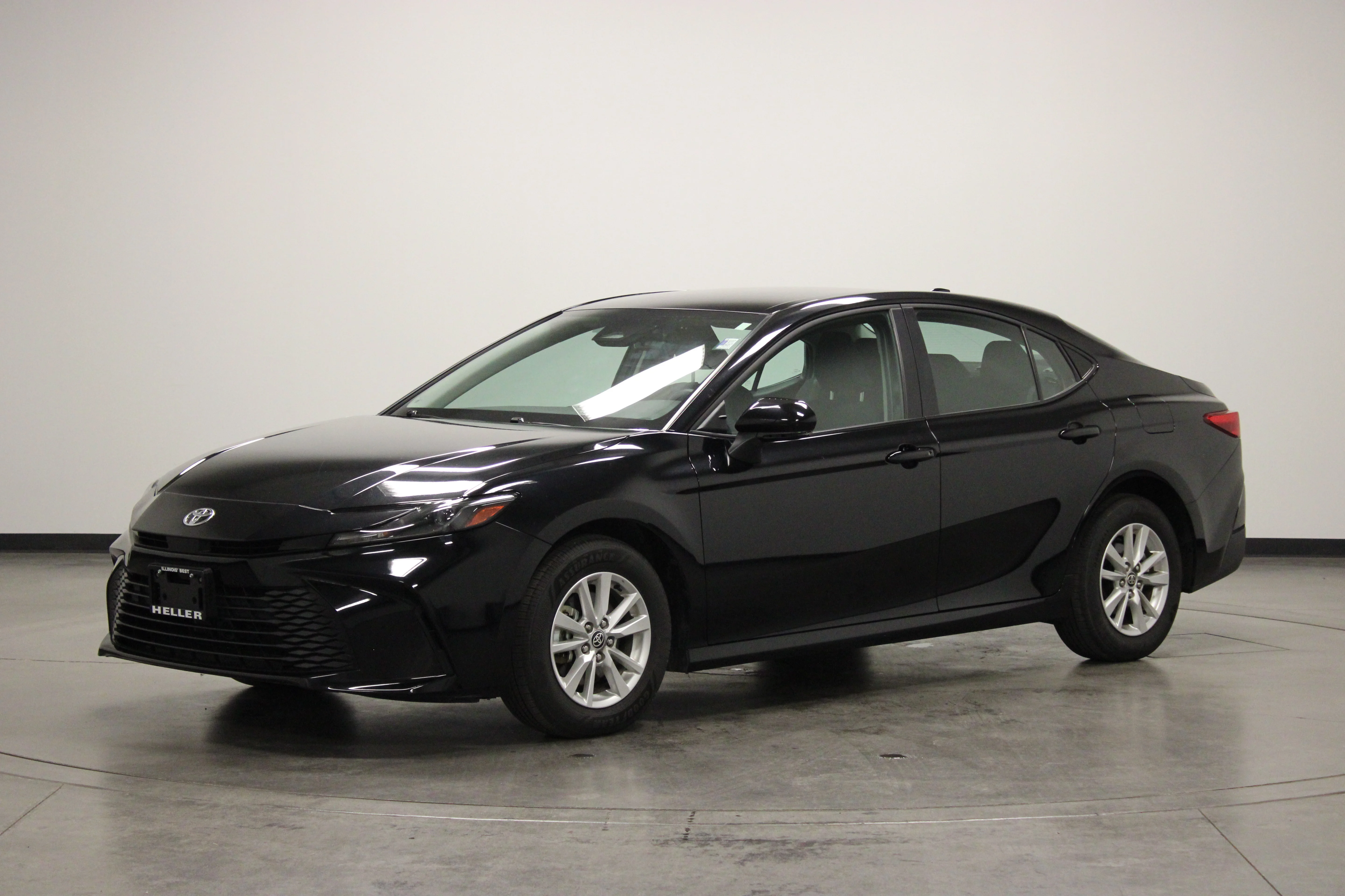 Used 2025 Midnight Black Metallic Toyota LE image 4