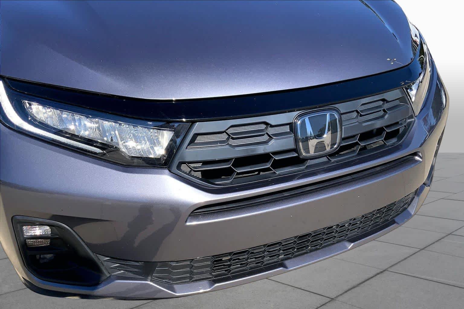 Used 2025 Smoke Blue Pearl Honda EX-L image 31
