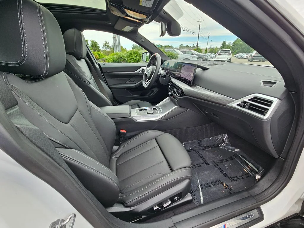 Used 2025 Mineral White Metallic BMW M50 image 16