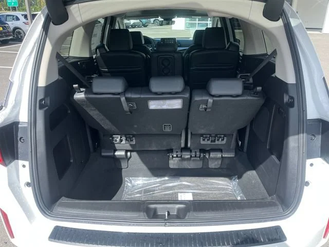 New 2026 Platinum White Honda EX-L image 12