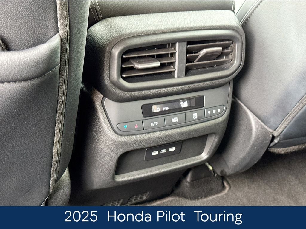 Used 2025  Honda Touring image 36