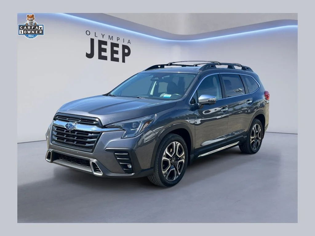 2023 Subaru Ascent Touring's photo