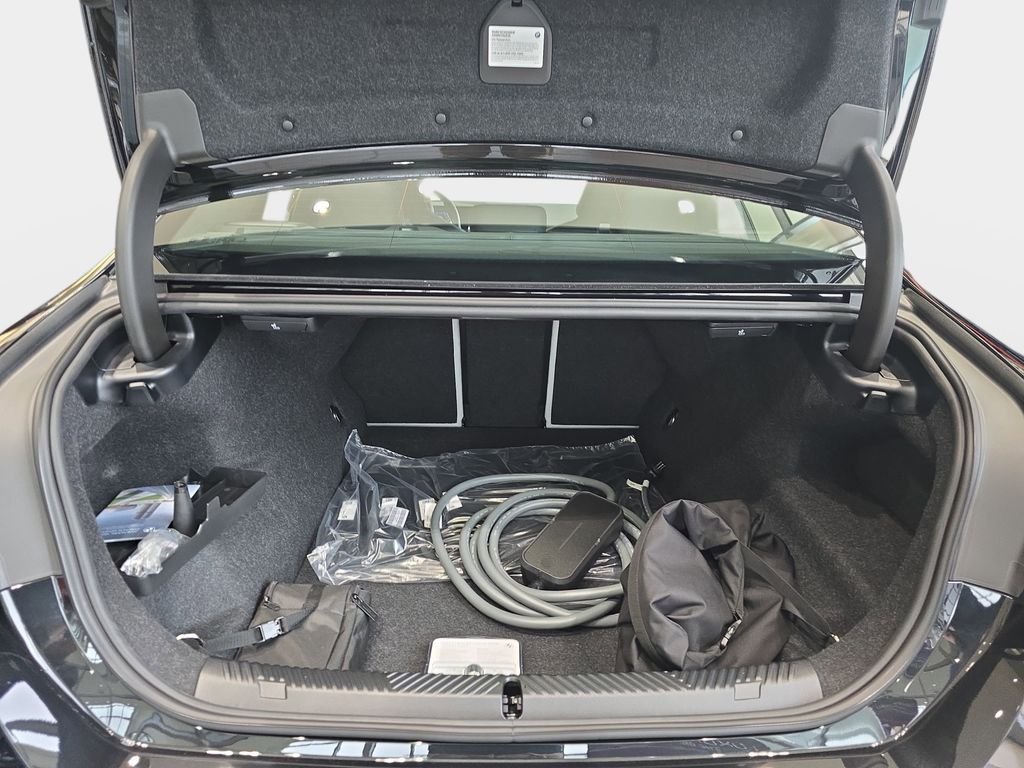 2026 BMW M5 M5 - Photo 10