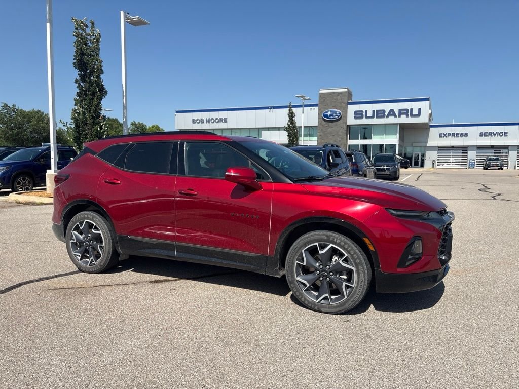 Used 2021 Red Chevrolet RS image 1