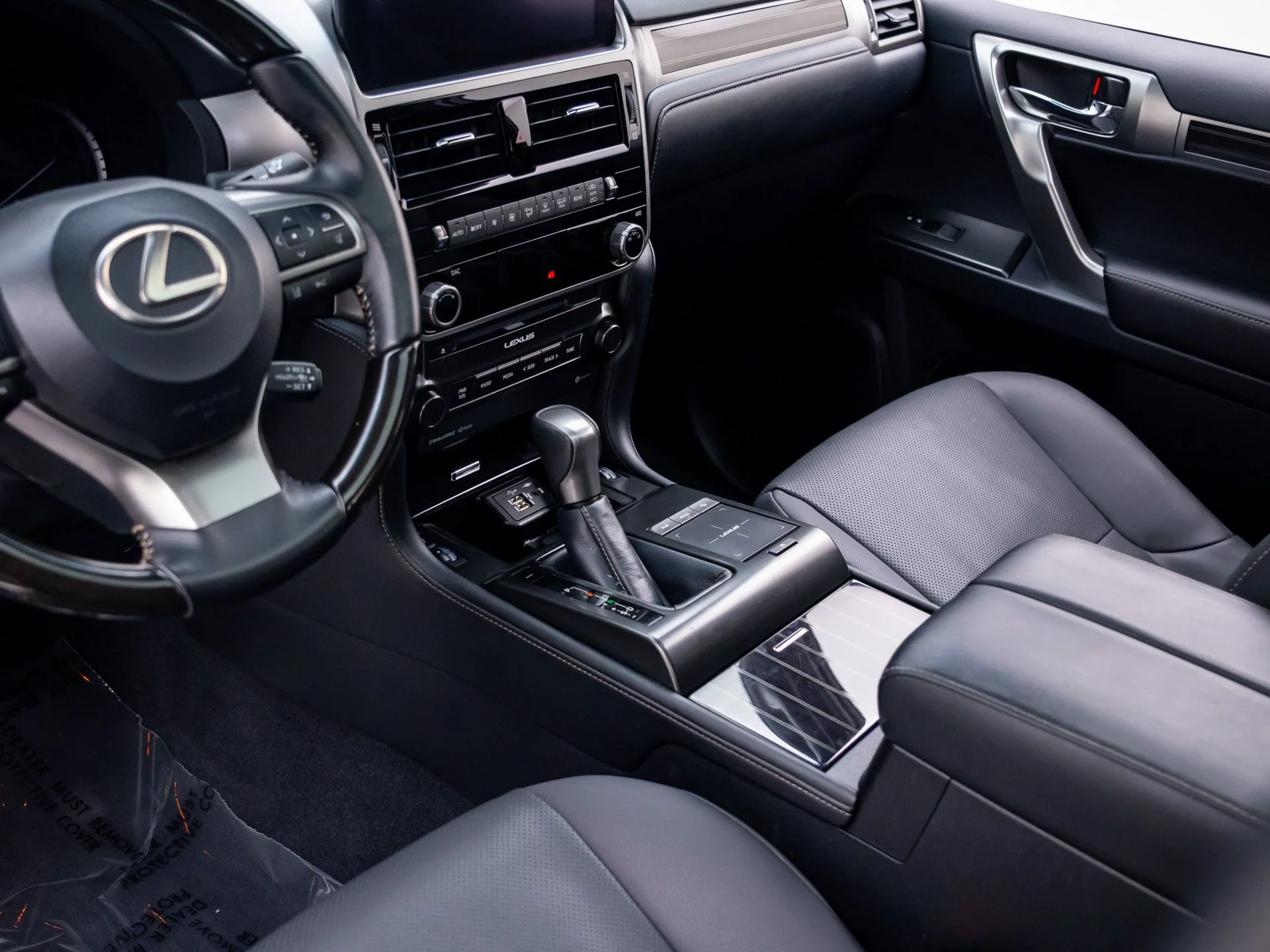 Used 2023 Silver Lexus 460 image 12