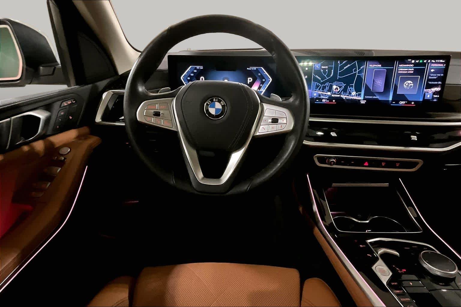 Certified Used 2023 Alpine White BMW xDrive40i image 5