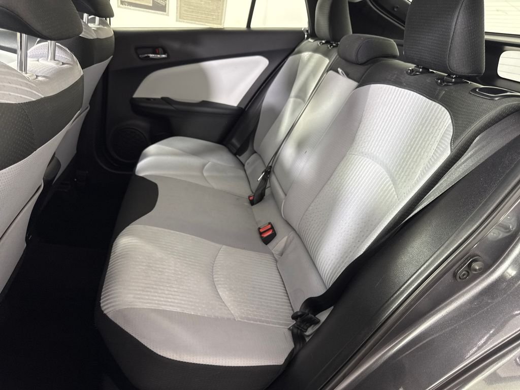 2016 Toyota Prius Two Eco - Photo 12