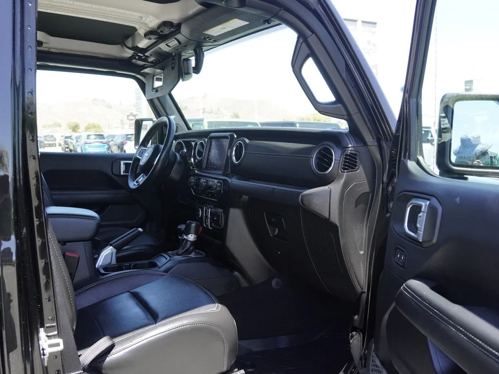 Certified Used 2021 Black Jeep Overland image 29