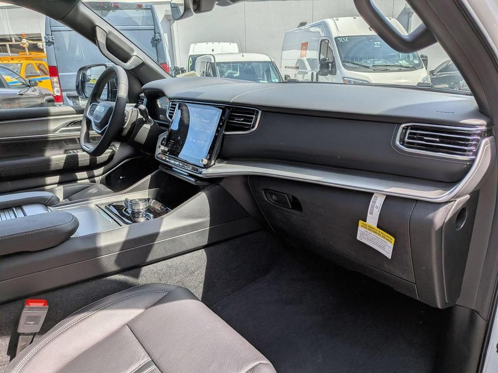 New 2026 Bright White Clearcoat Jeep Limited Reserve image 30