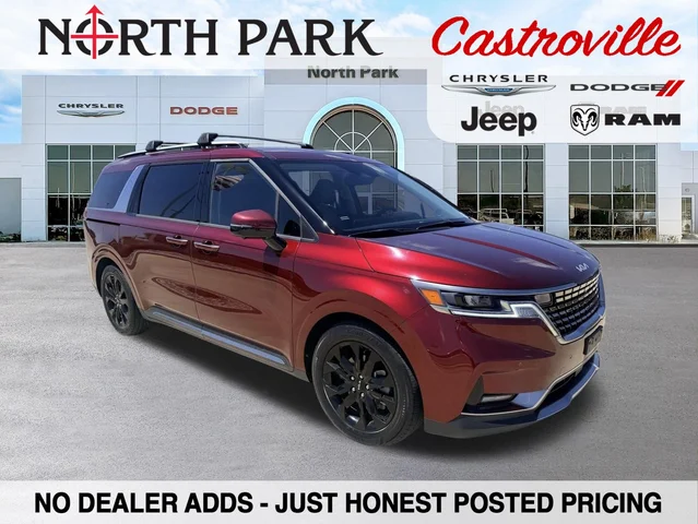 Pre-Owned 2023 Kia Carnival SX