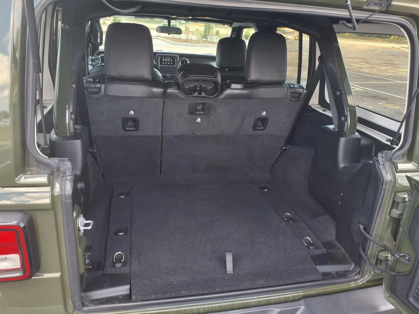 Used 2021 Sarge Green Clearcoat Jeep Unlimited Sahara Altitude image 29