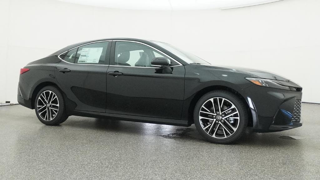 New 2026 Midnight Black Metallic Toyota XLE image 35