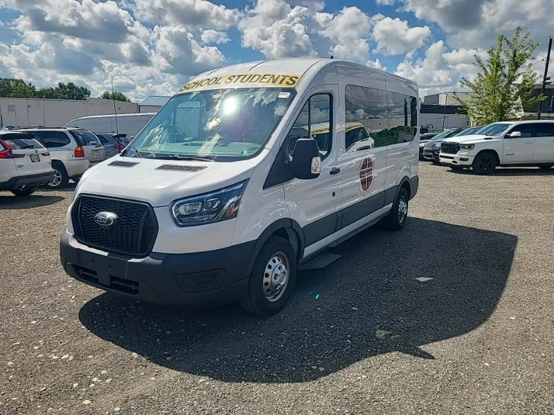 Used 2024 White Ford XL image 2