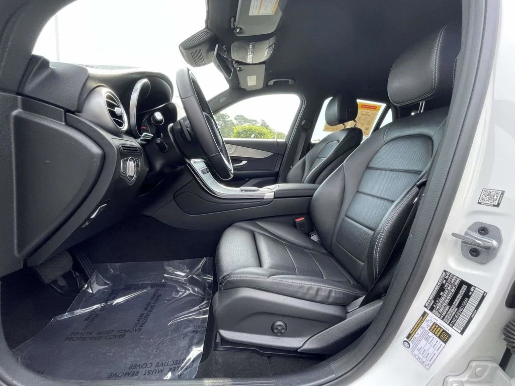 2022 Mercedes-Benz GLC GLC300 - Photo 20