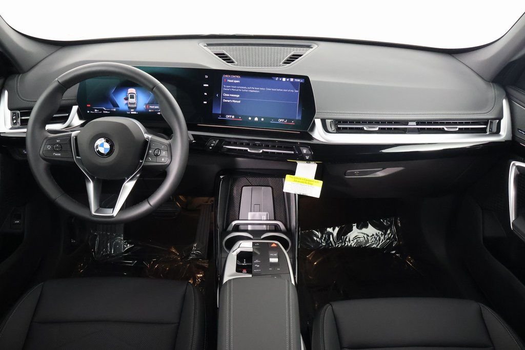 New 2027 Dune Grey Metallic BMW xDrive28i image 4
