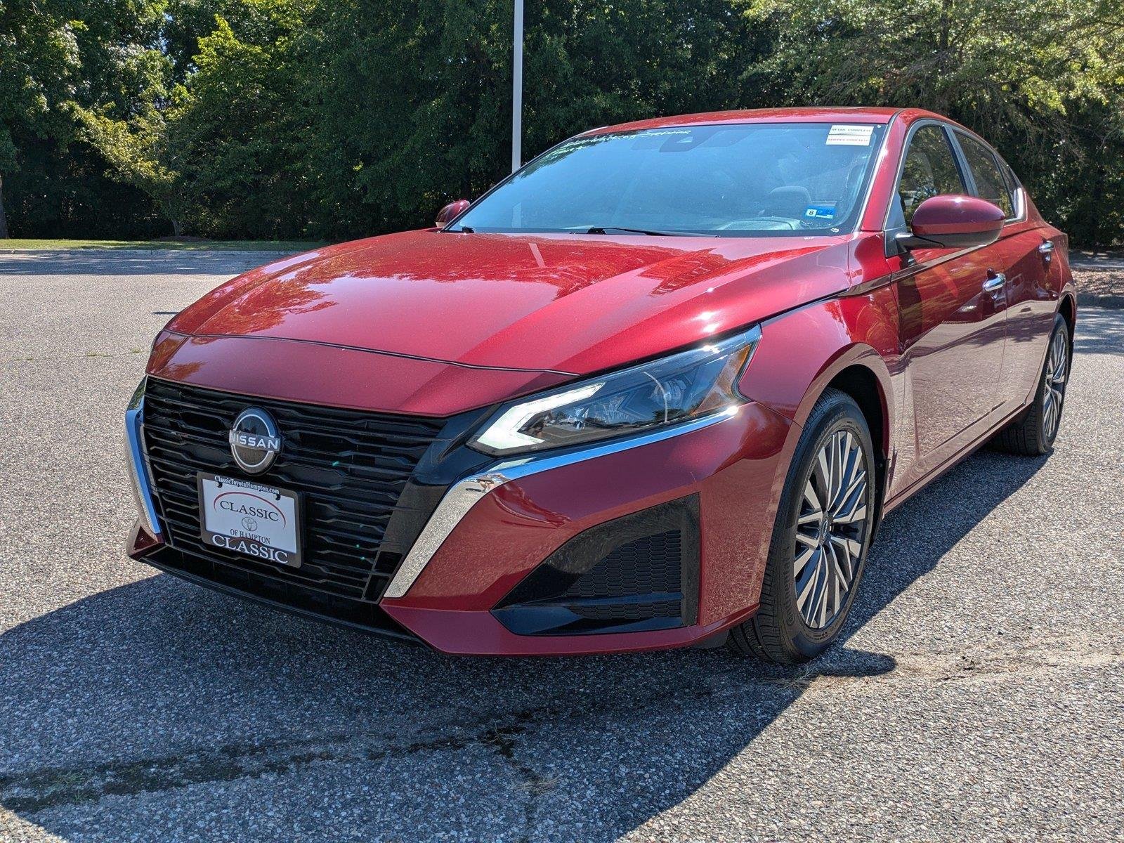Used 2023 Scarlet Ember Tintcoat Nissan 2.5 SV image 8