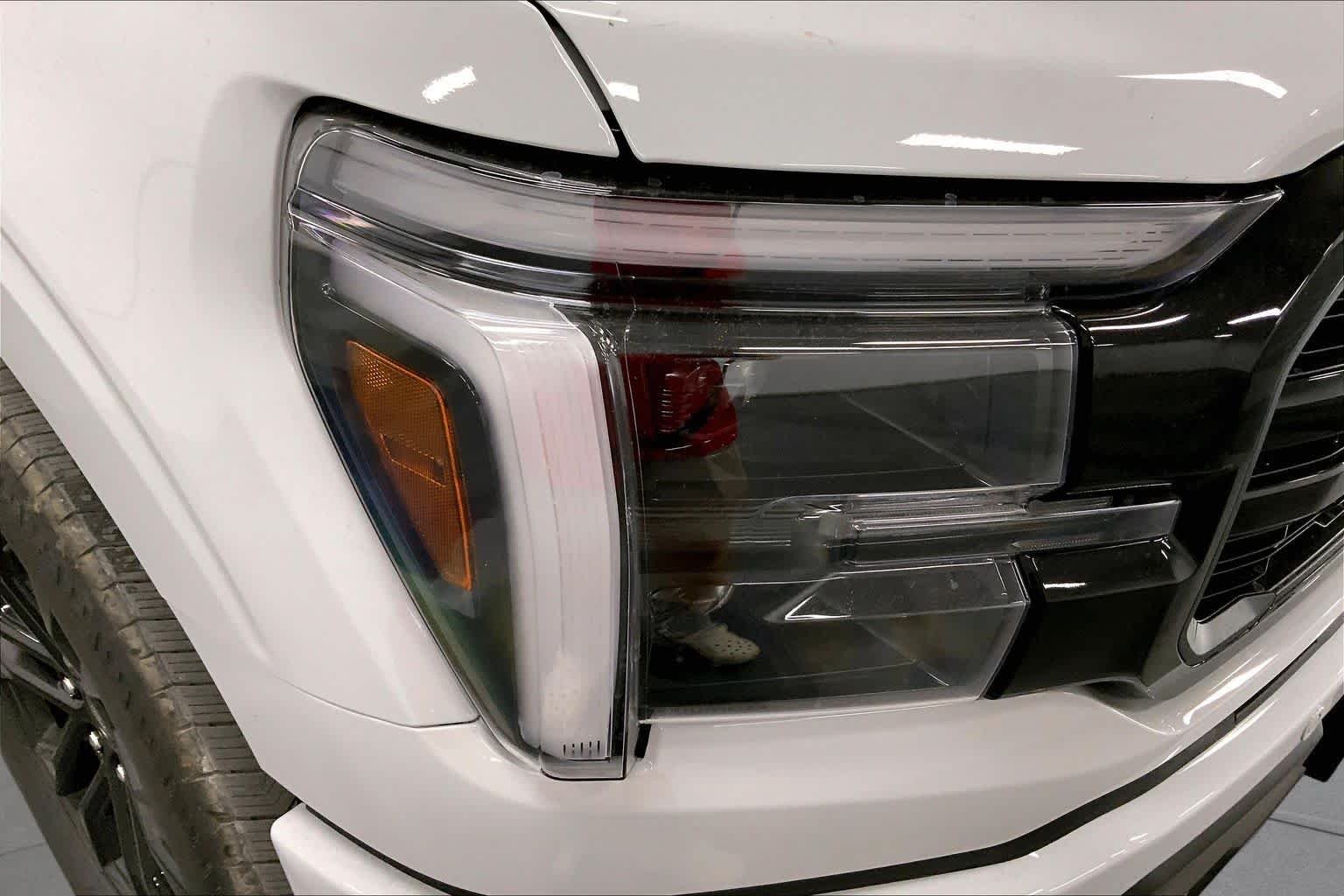 New 2026 Avalanche Ford Lariat® image 13