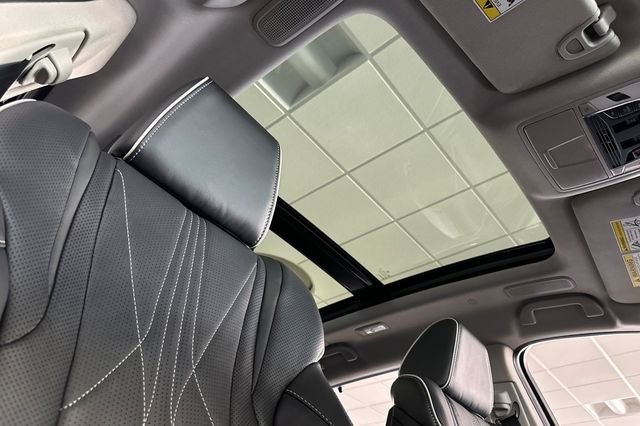 New 2026 Solar Silver Metallic Acura Advance Package image 15