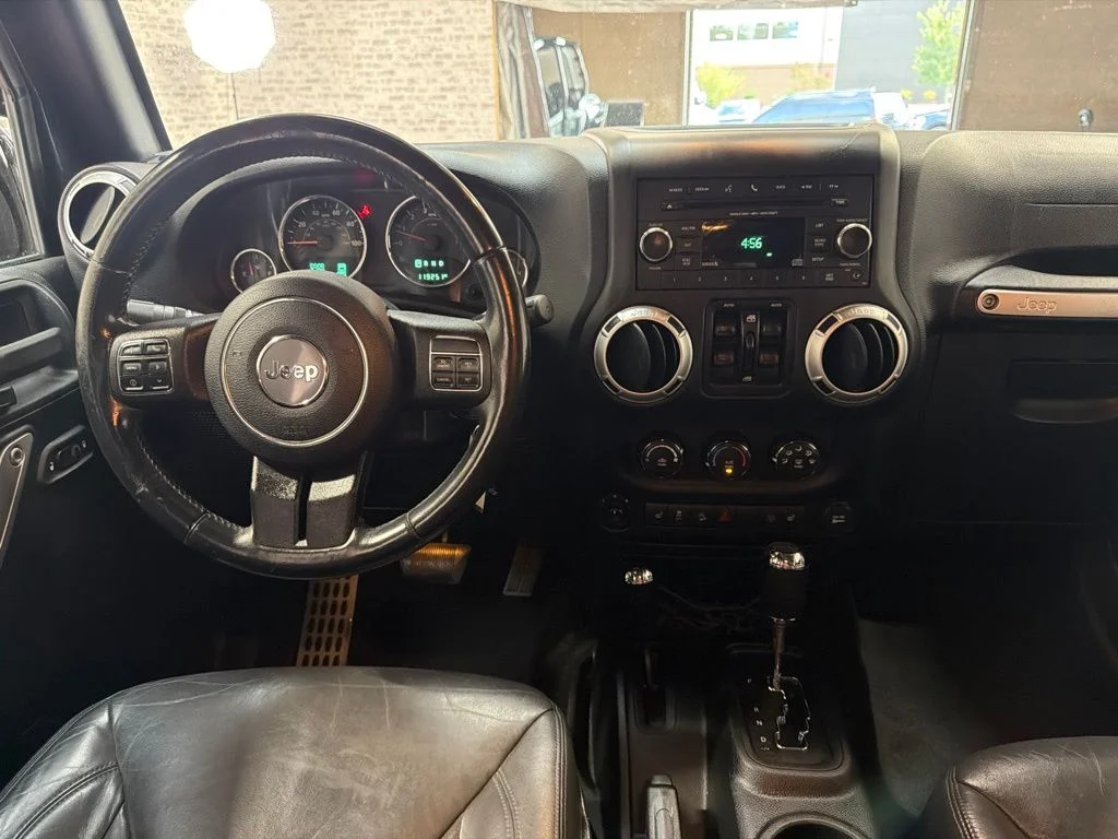 Used 2016 Rhino Clearcoat Jeep Unlimited Rubicon image 15