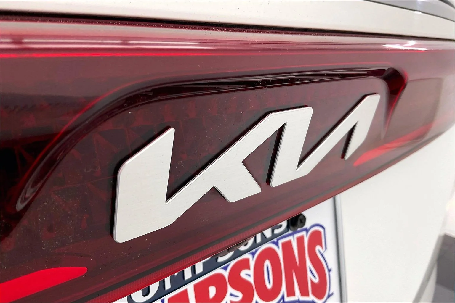 Used 2024 Snow White Pearl Kia EX image 32