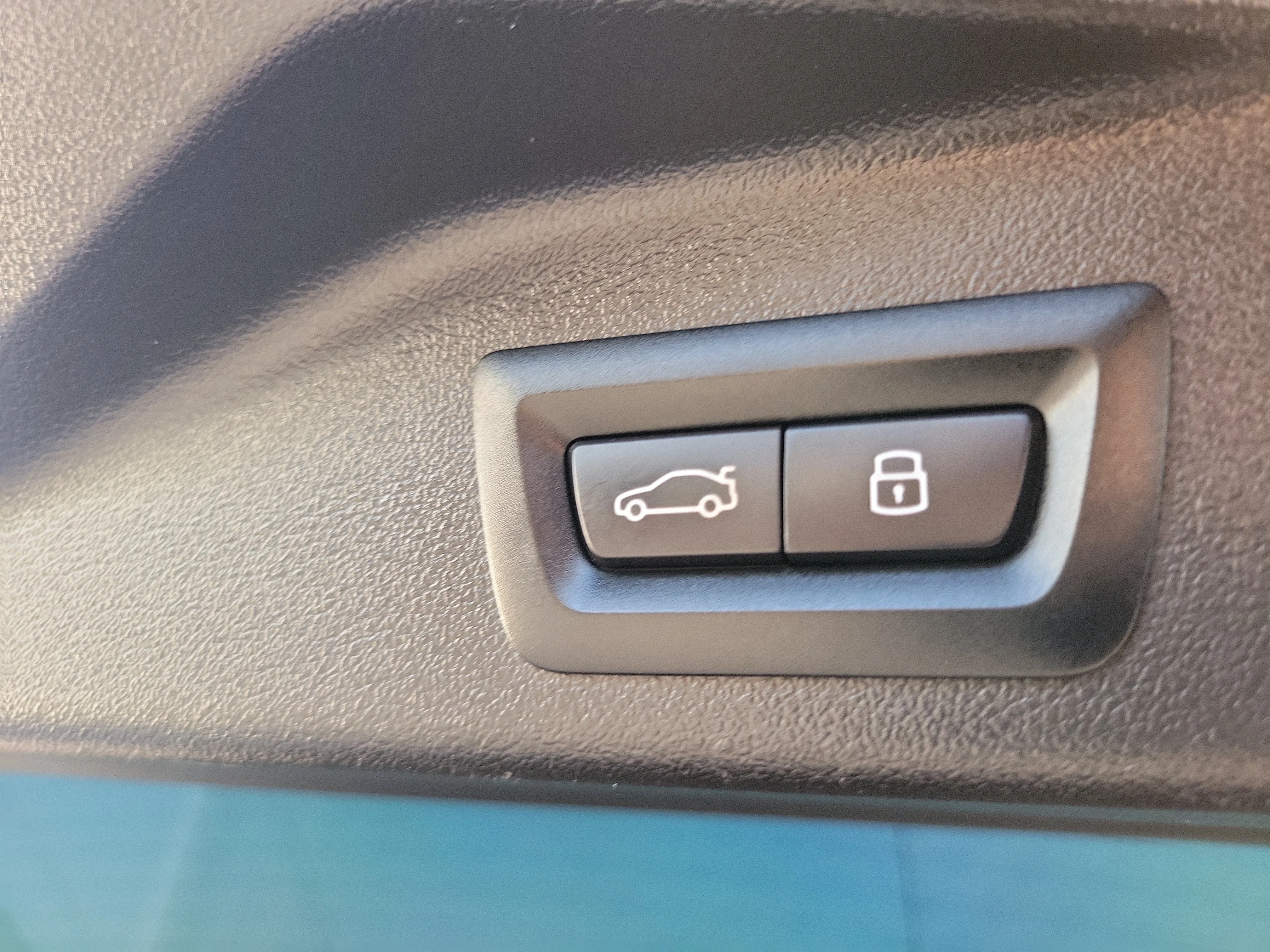 Certified Used 2024 Green BMW sDrive40i image 30