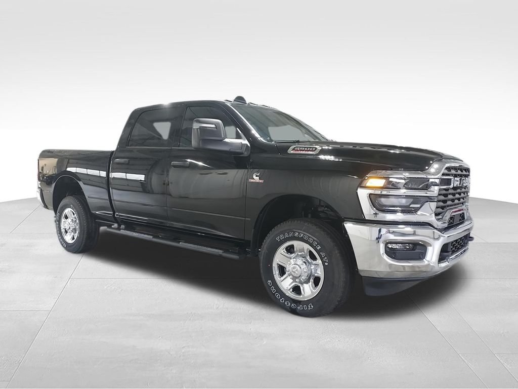 New 2026 Diamond Black Crystal Pearl-Coat Exterior Paint RAM Tradesman image 2