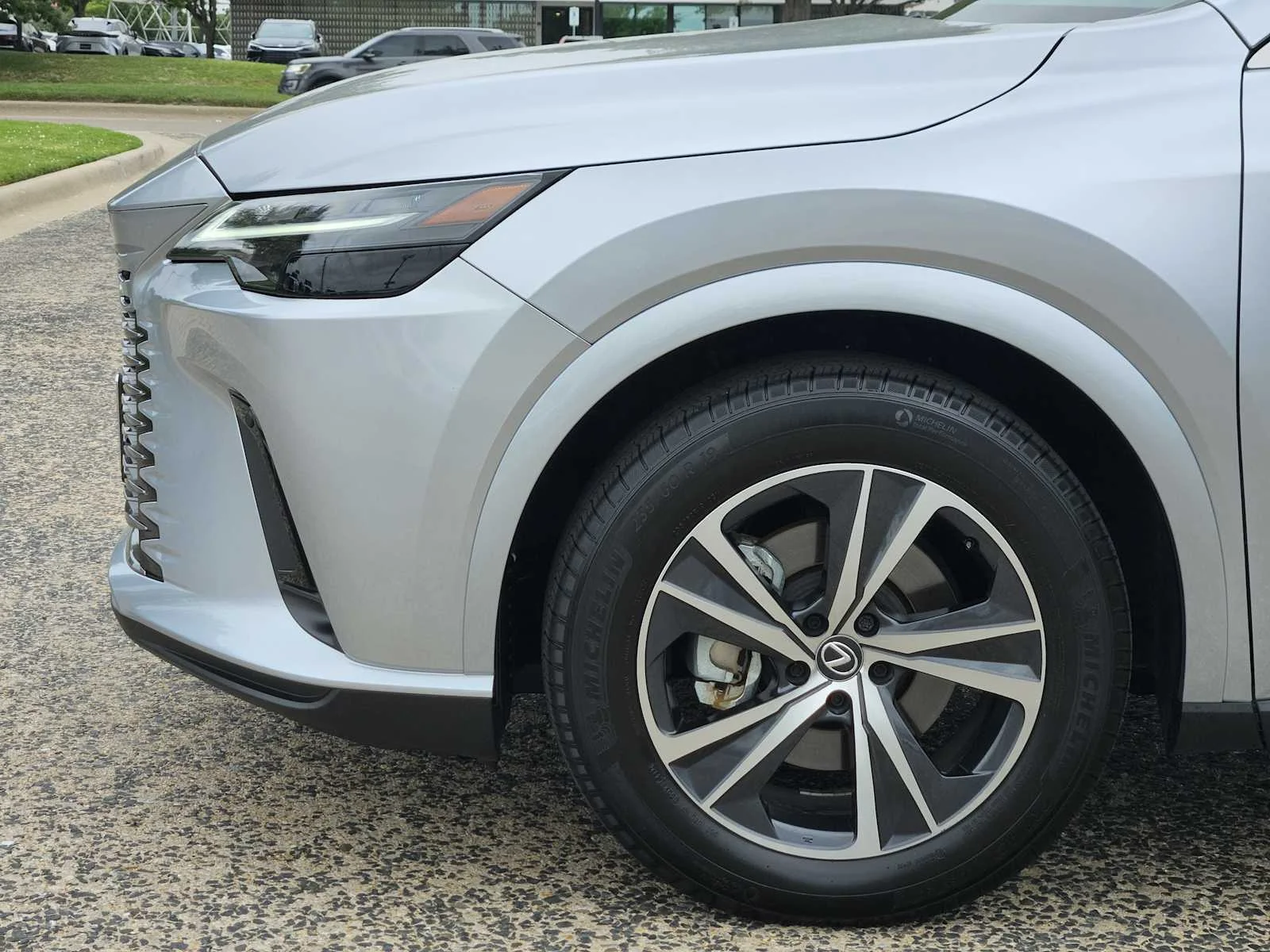 Used 2025 Iridium Lexus Premium image 5